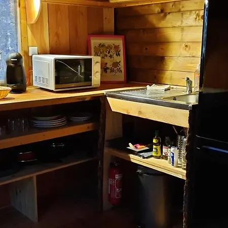 Luxury tent Domaine De La Vitarelle Glamping Villaniere