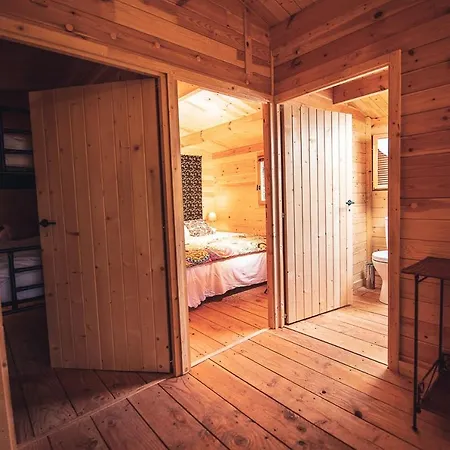 Domaine De La Vitarelle Glamping 豪华帐篷