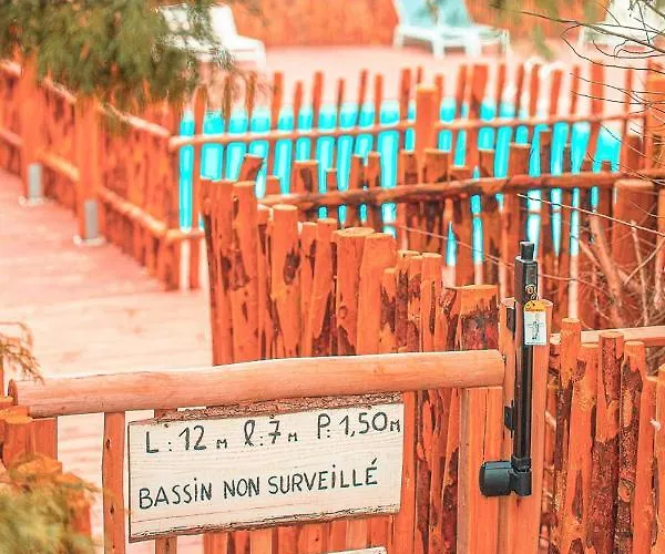 Domaine De La Vitarelle Glamping 3* Villaniere