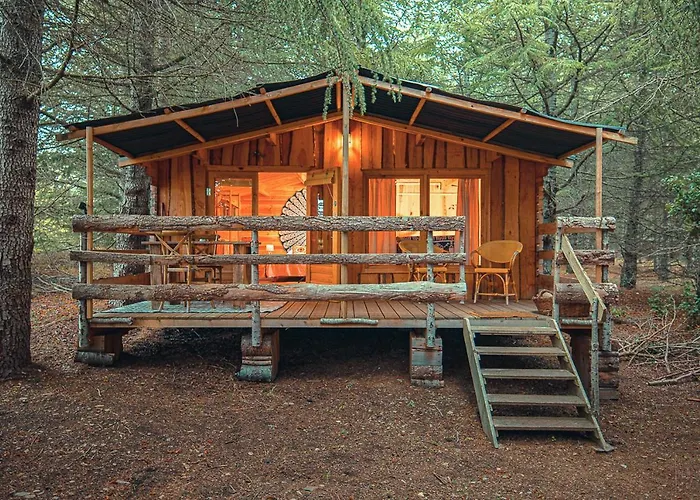 Domaine De La Vitarelle Glamping 3* Villaniere