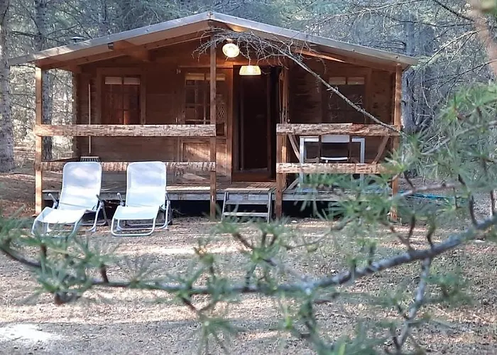 Domaine De La Vitarelle Glamping Villaniere