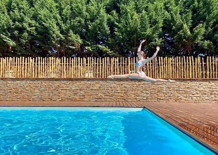Domaine De La Vitarelle Glamping Luxury tent Villaniere